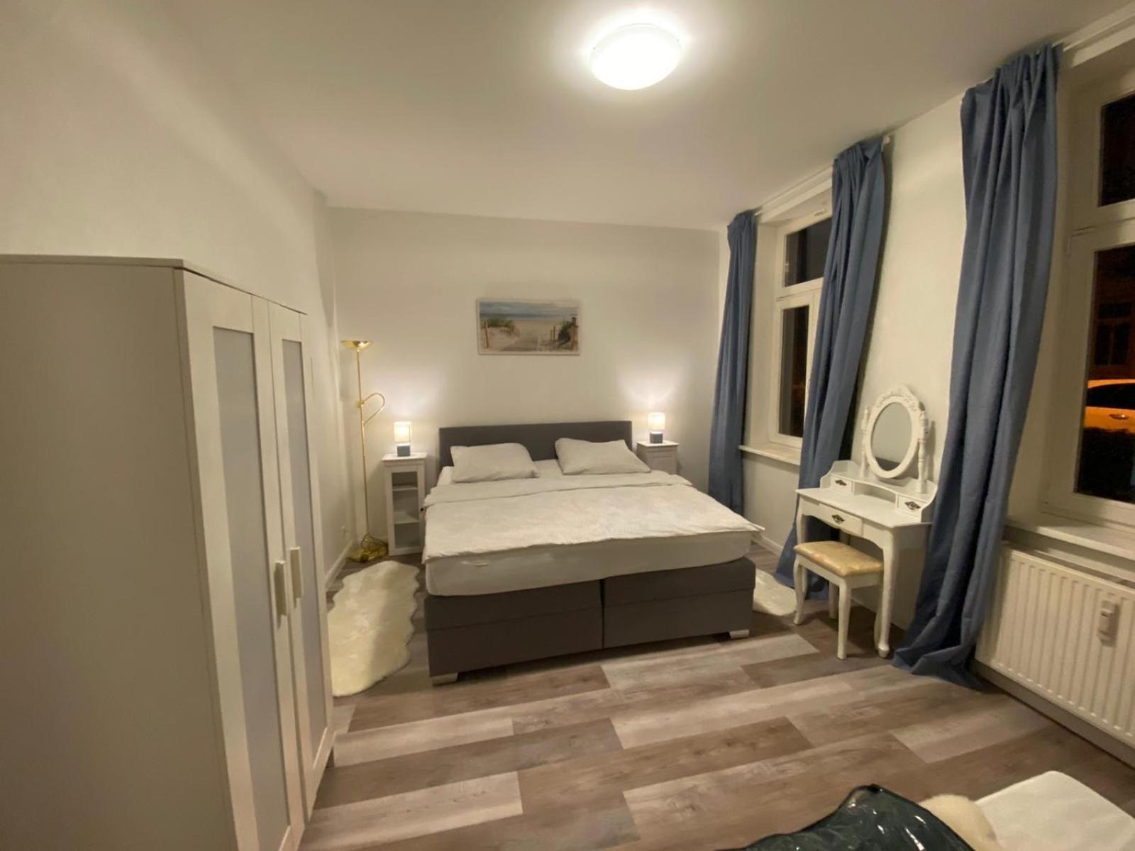 N A U T I C A - Ruhige Maritime Ferienwohnung Mit Balkon Familienfreundlich Apartment *