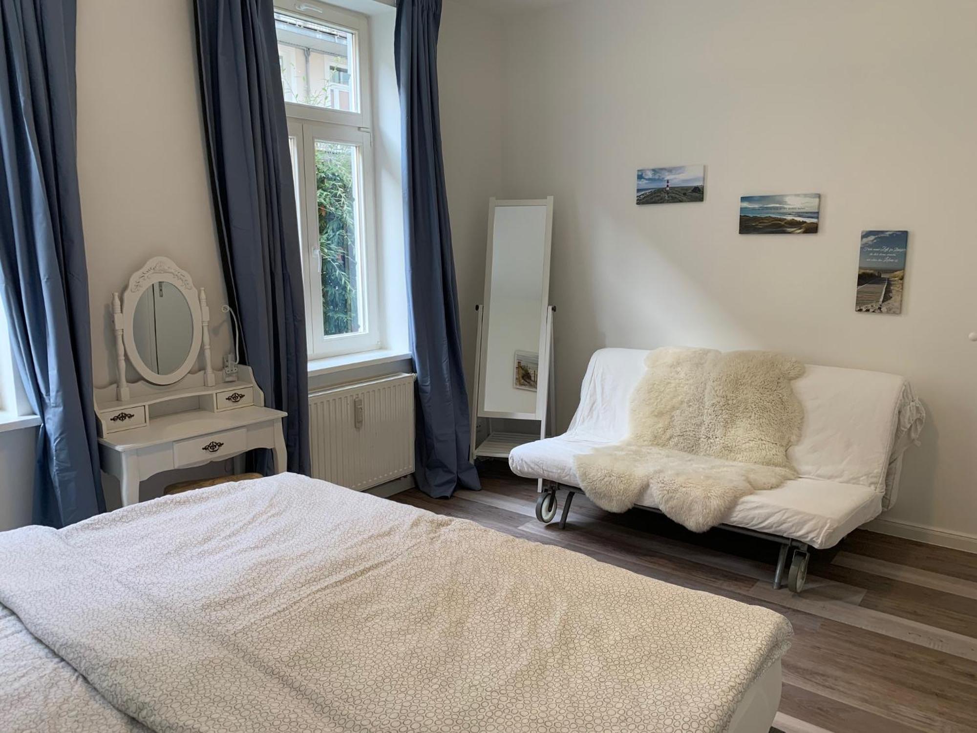 N A U T I C A - Ruhige Maritime Ferienwohnung Mit Balkon Familienfreundlich *