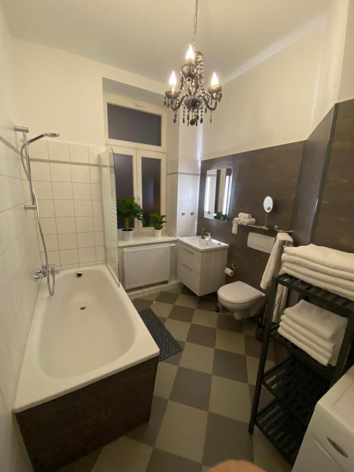 N A U T I C A - Ruhige Maritime Ferienwohnung Mit Balkon Familienfreundlich Apartment *